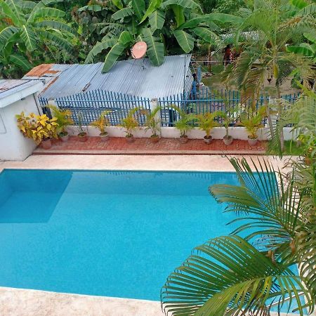 Beth'S Villa Moalboal Esterno foto
